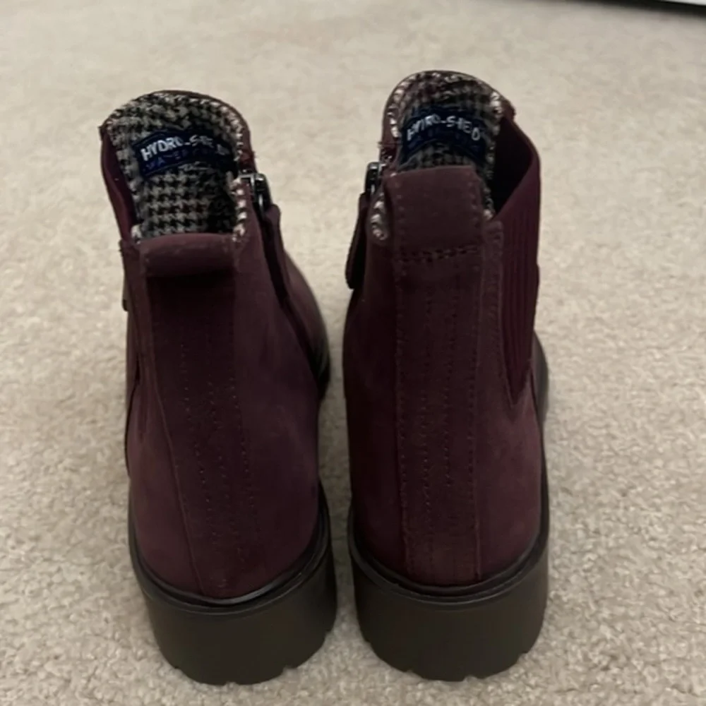 NEW Rockport Ryleigh Grace Waterproof Ankle‎ Boots Chelsea Style Plum Size 7 1/2